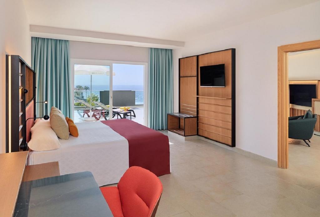Adrián Hoteles Roca Nivaria - 