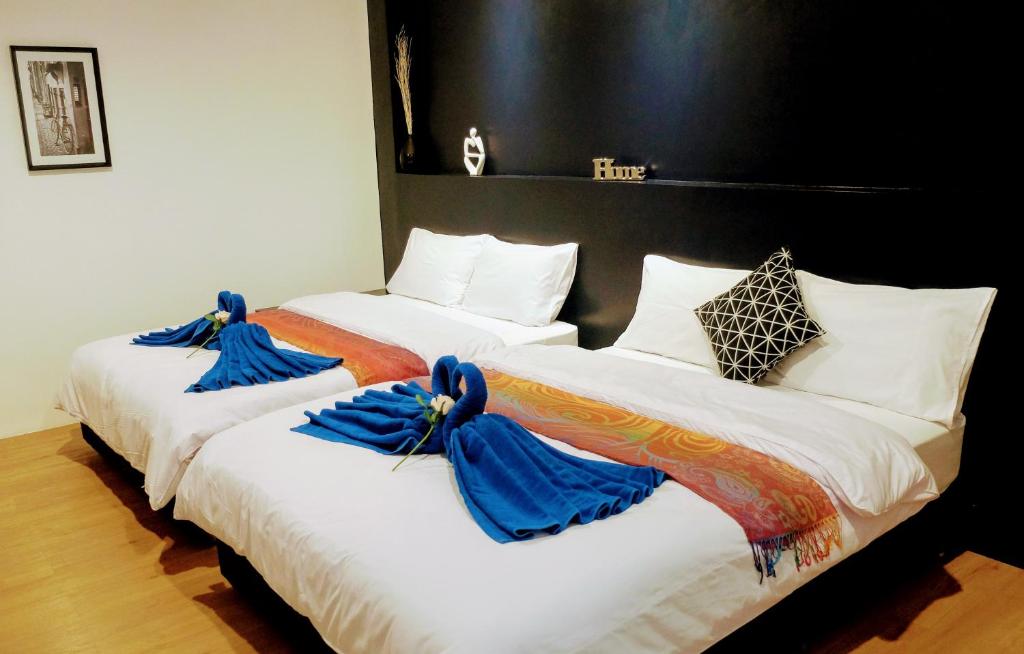 The Resto - Resim 19