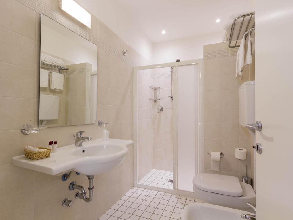 Koupelna v ubytování Hotel Meris