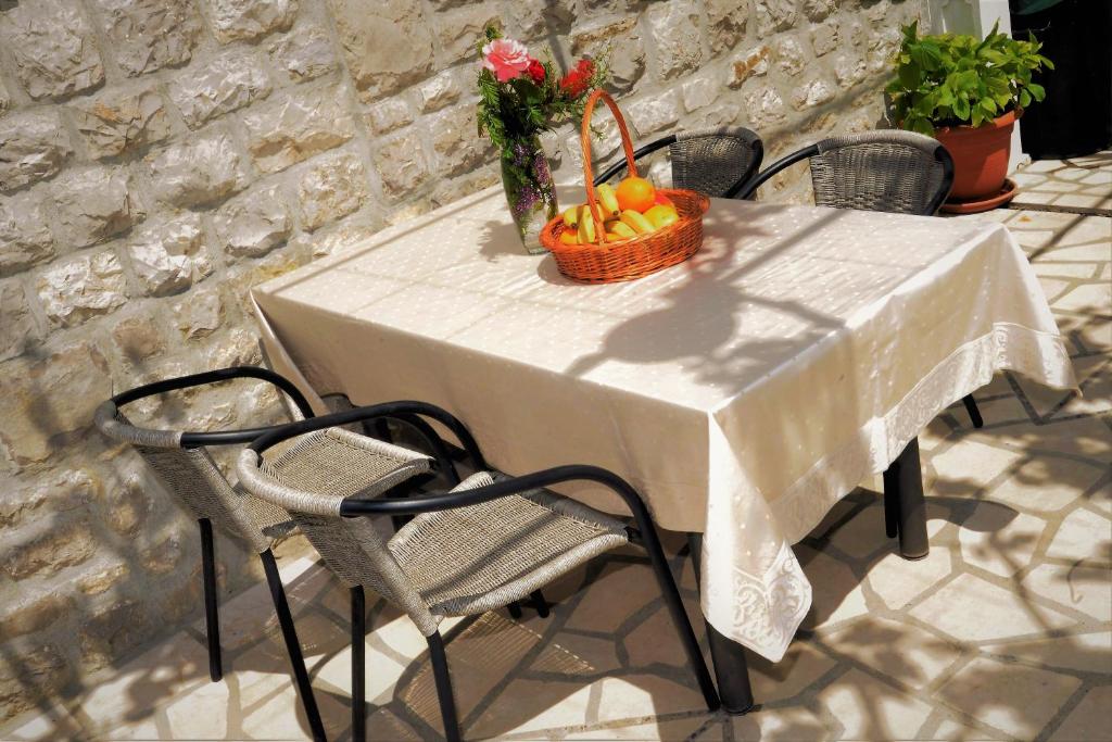Fotografie z fotogalerie ubytování Apartments Okuka v destinaci Tivat