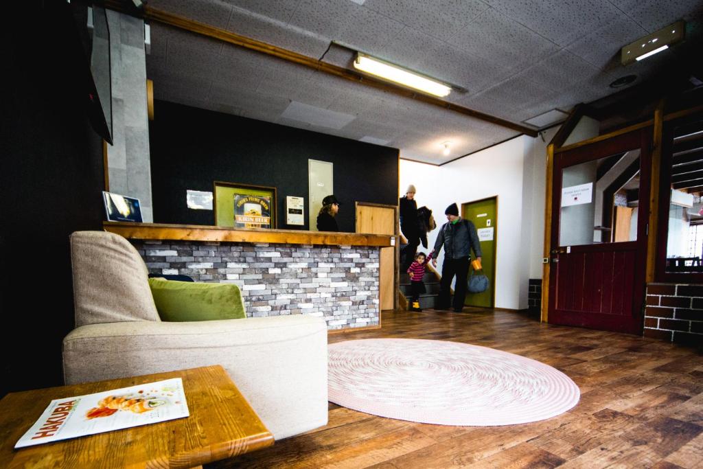 Posezení v ubytování Hakuba Cortina Lodge