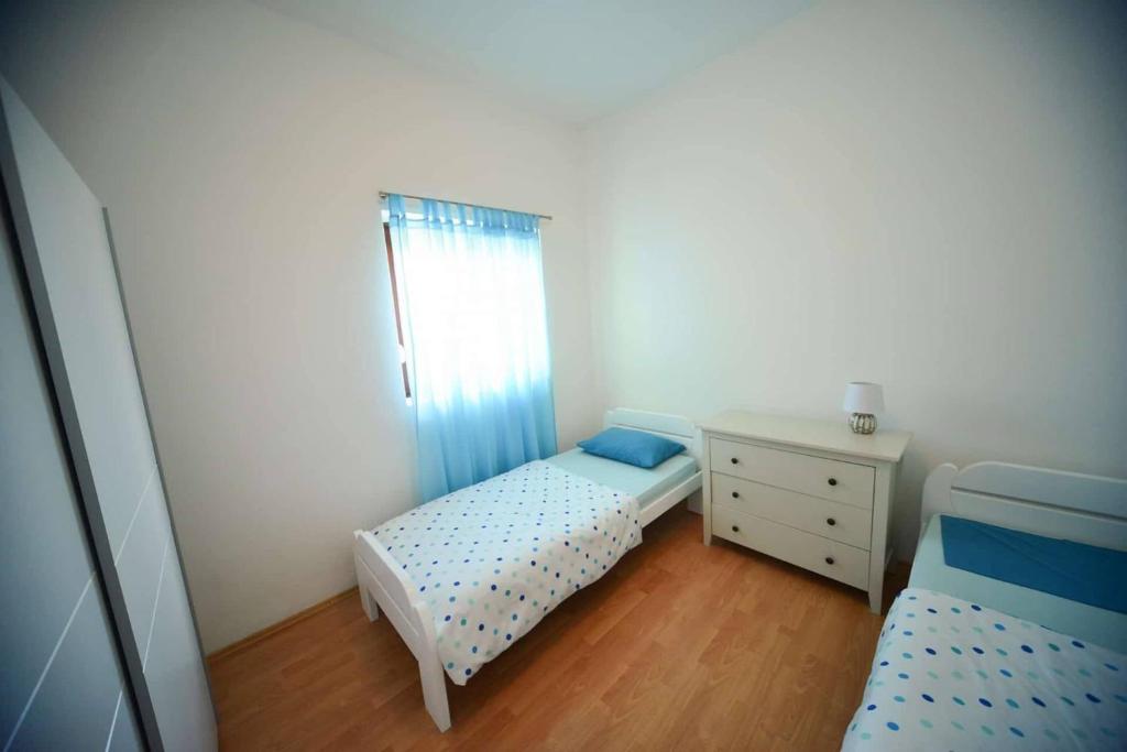 Fotografia z galérie ubytovania Three-Bedroom Apartment in Ljubac, Zadar I v destinácii Krneša