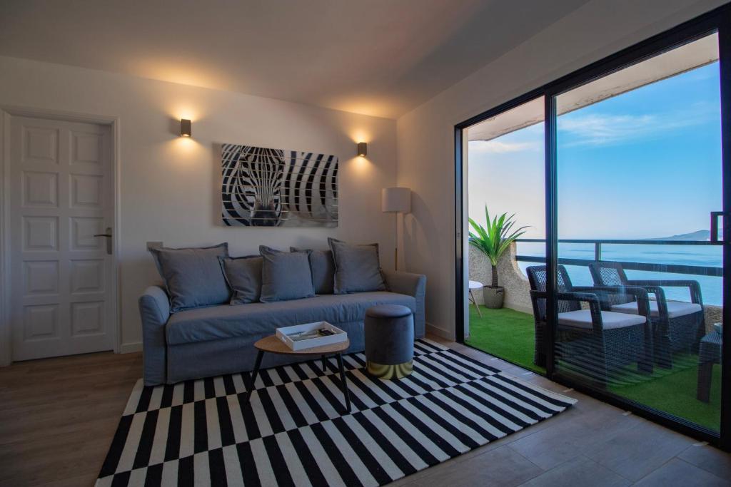 Posezení v ubytování Tabaiba Premier Views Apartment