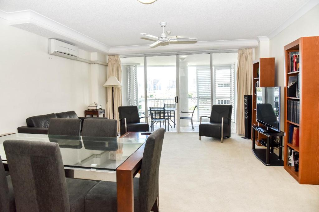 Founda Gardens Apartments - 