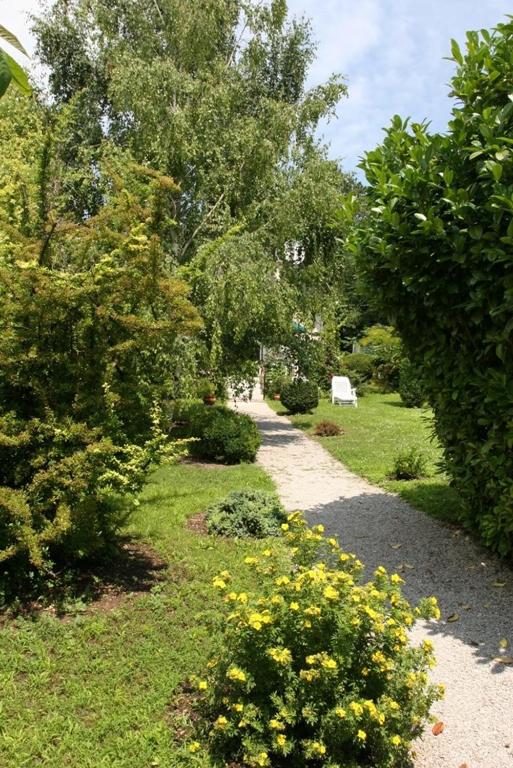 Fotografia z galérie ubytovania Holiday home in Vonyarcvashegy 20268 v destinácii Balatongyörök