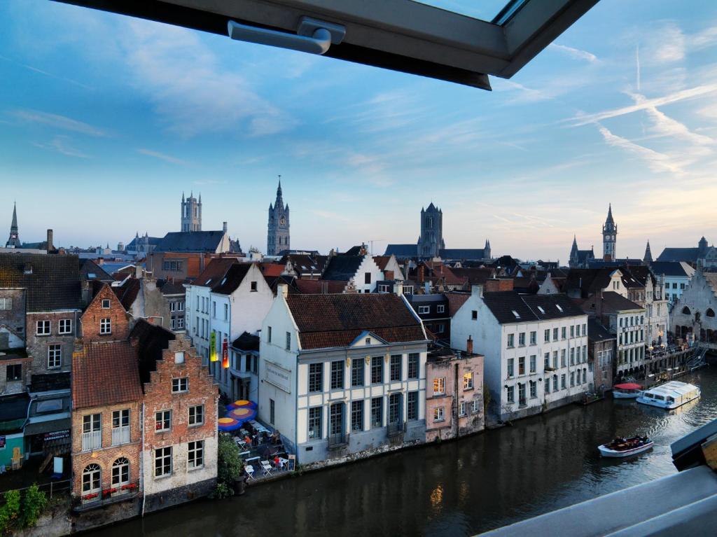 
Luxury Double Room with River View
