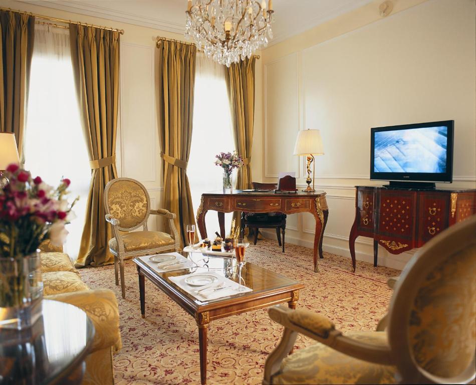 Two-Bedroom Suite