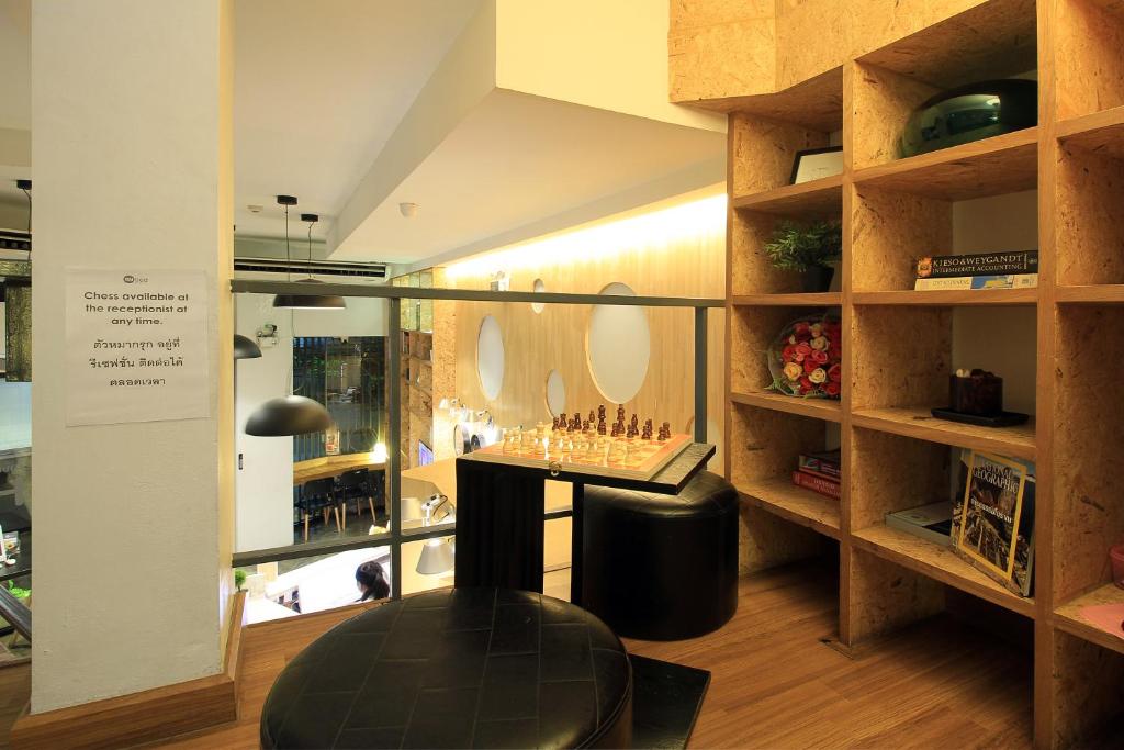 TV a/nebo společenská místnost v ubytování Mybed Sathorn Hotel