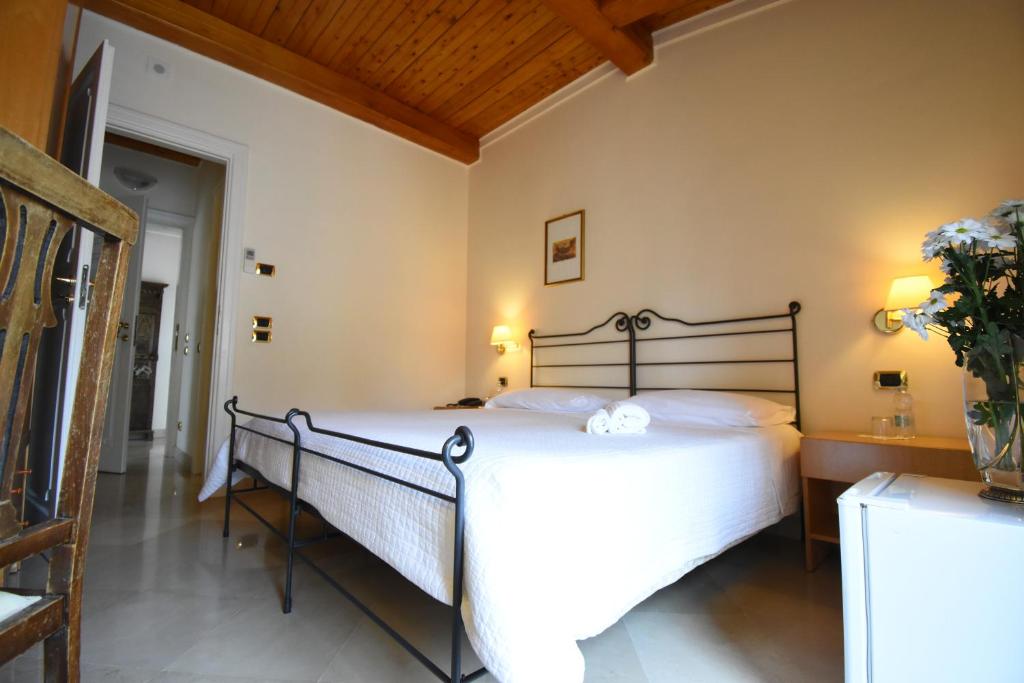 Palazzo Sottile Meninni - CLASSIC ROOMS EXPERIENCE - Standart Çift Kişilik/İki Yataklı Oda