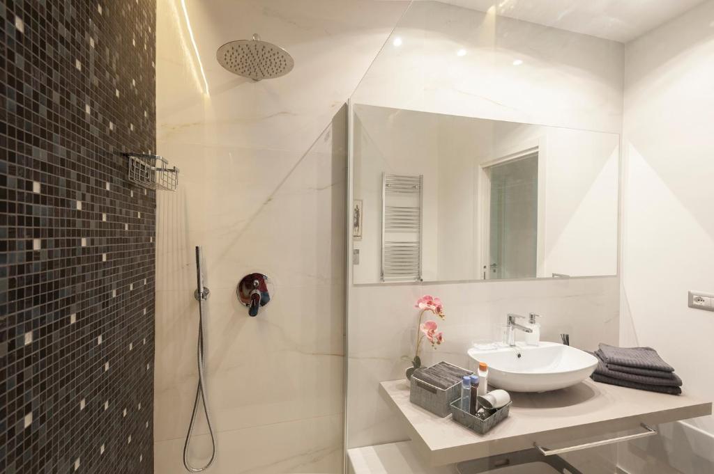 Via Dante Luxury Home - 16