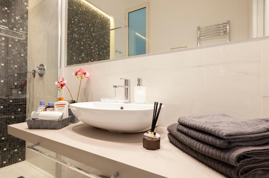 Via Dante Luxury Home - 17