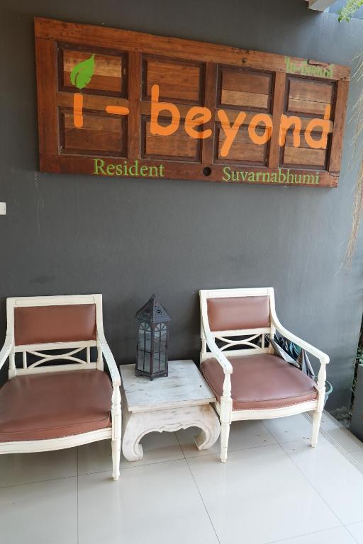 Posezení v ubytování ibeyond Apartment Romklao Suvarnabhumi