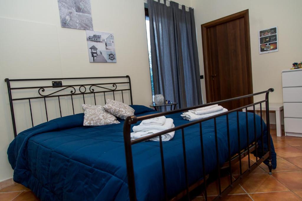 Gli Ulivi Dell'Etna - Habitación Cuádruple Con Balcón
