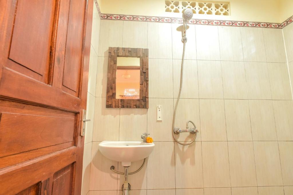 Koupelna v ubytování Kamar Suci House