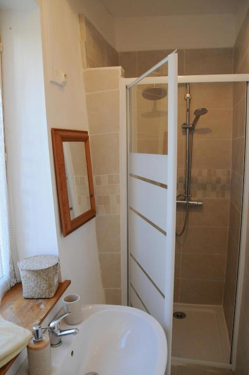 Maison Rives - Village du Livre de Montolieu - Familiensuite (2 Erwachsene + 2 Kinder)