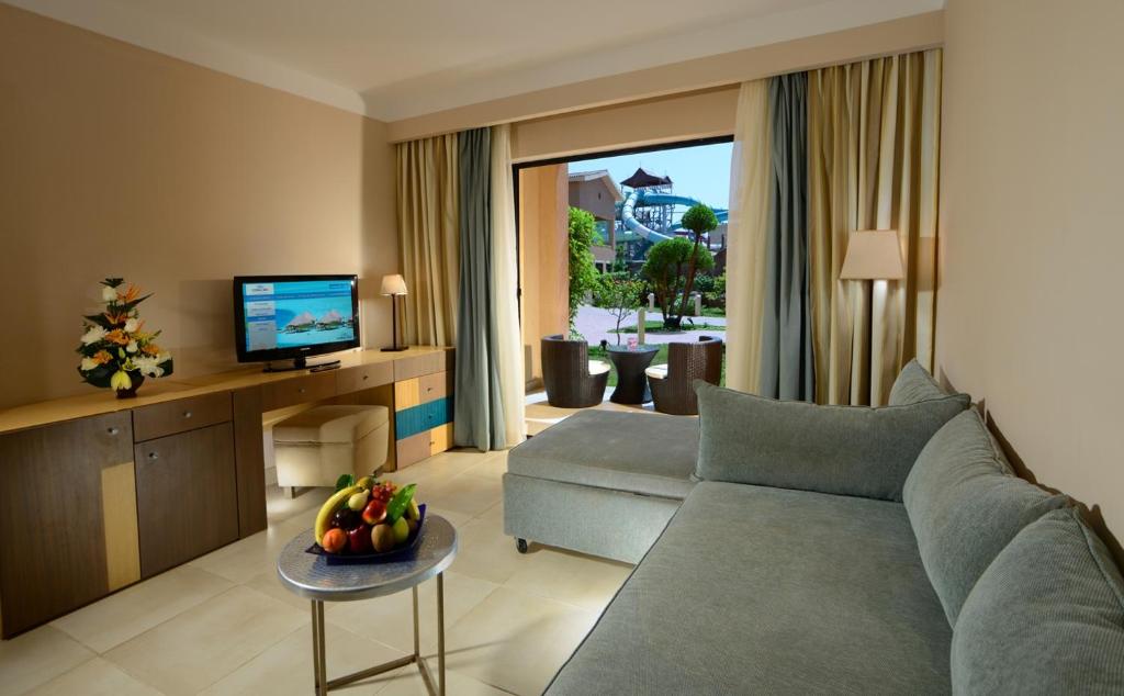 Coral Sea Aqua Club Resort - Suite Familiar