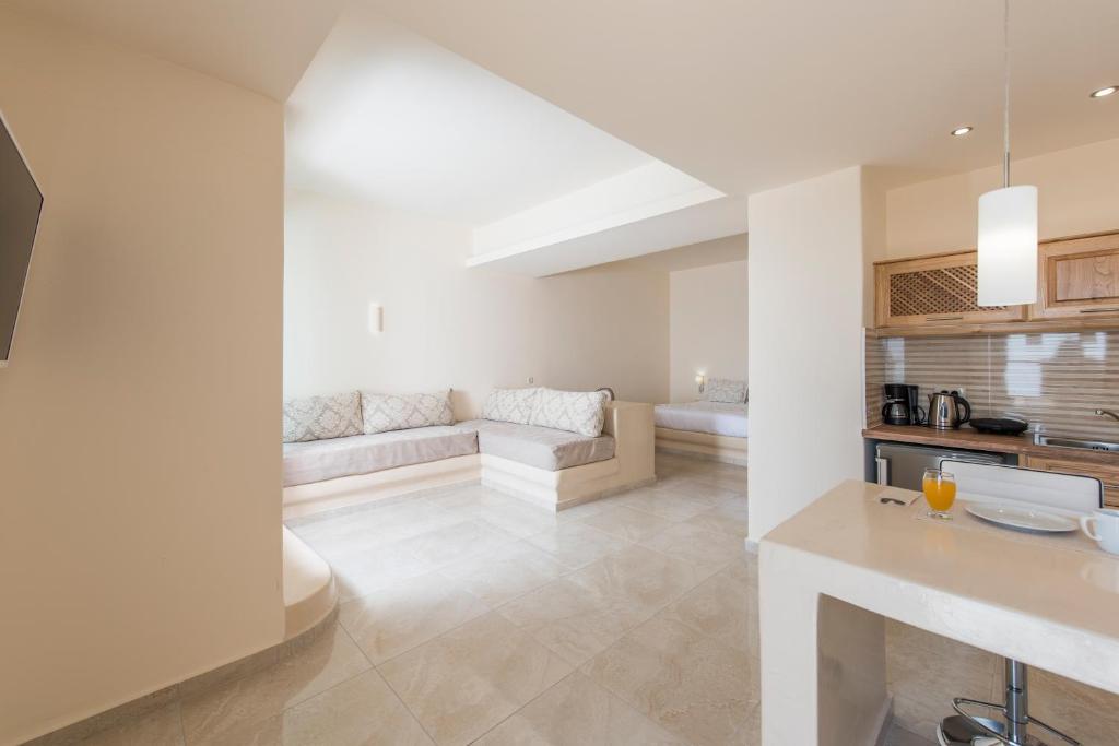 Perla Nera Suites - 15