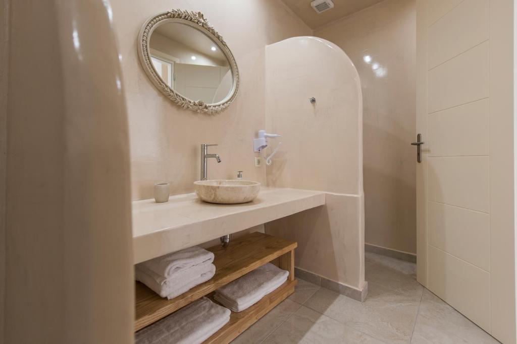 Perla Nera Suites - 16