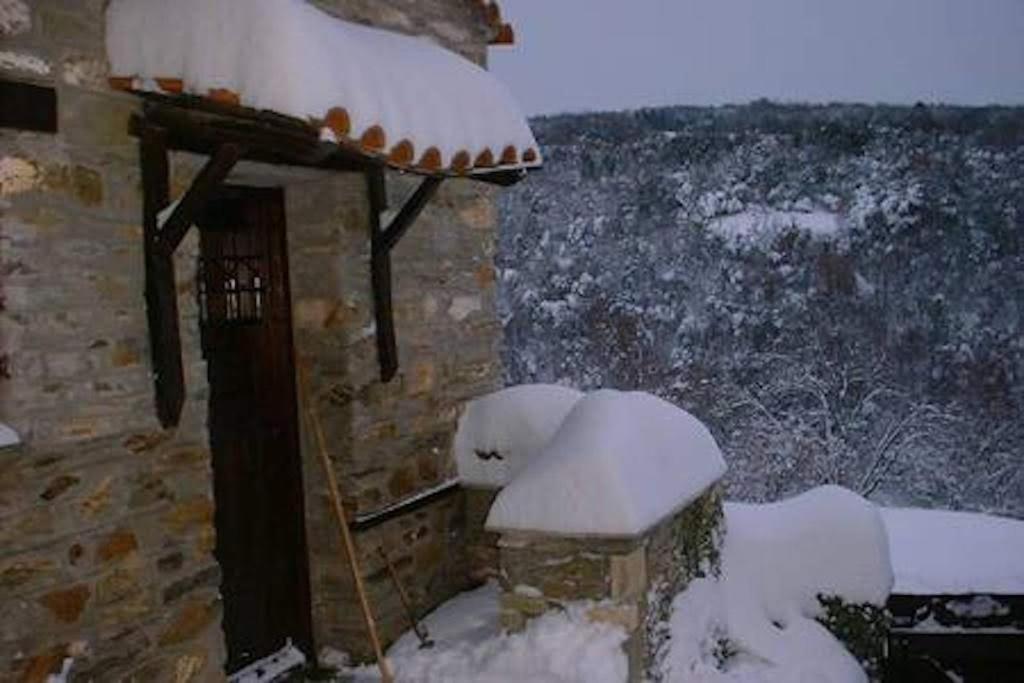 Traditional Greek Cottage, Palaiókastron – Updated 2024 Prices