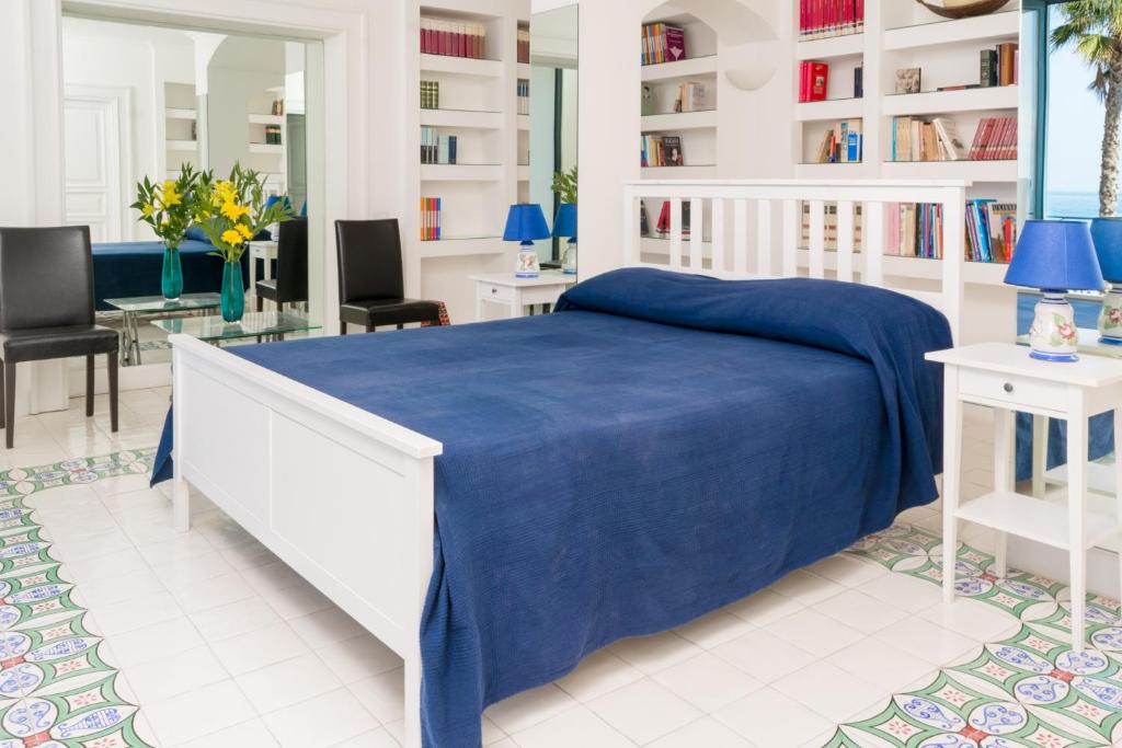 La Belle Vie B&B - King Room With Sea View