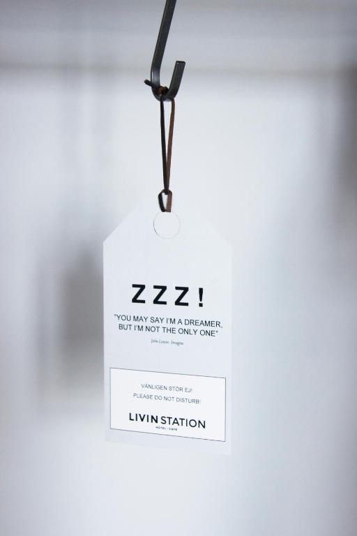 Certifikát, hodnocení, plakát nebo jiný dokument vystavený v ubytování Livin Station Hotel