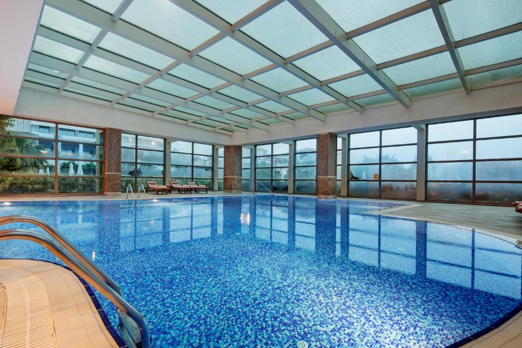 Bazén v ubytování Alba Royal Hotel - Ultra All Inclusive -Adults Only (+16) nebo v jeho okolí
