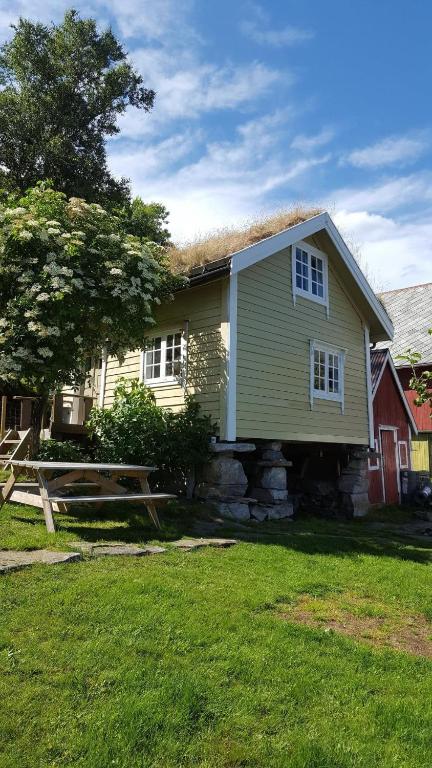 Zahrada ubytování Tiny house with Fjordview!