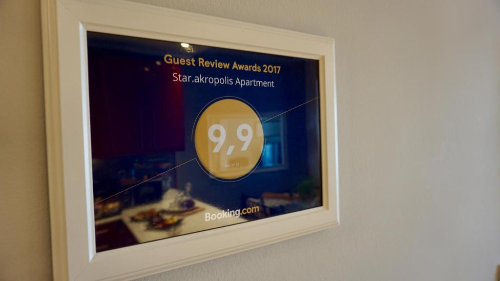 Certifikát, hodnocení, plakát nebo jiný dokument vystavený v ubytování Star Acropolis Apartment
