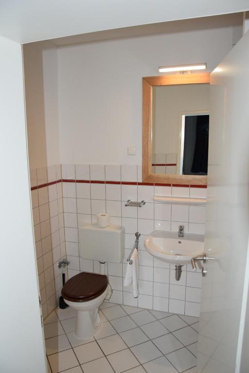 Hamburger Alm Hotel St. Pauli - Resim 6