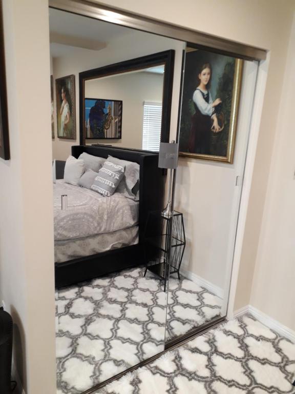 Comfortable Luxury Studio photo