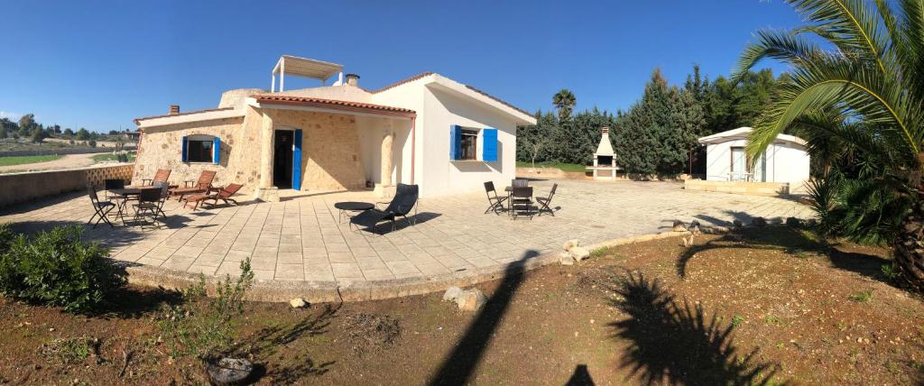 The building in which A villát is located