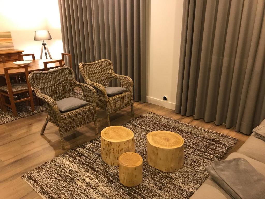 A seating area at Welcome inn Viseu