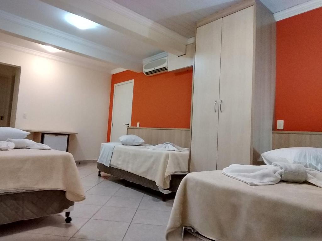 Sokulski Park Hotel - Habitación Triple Con Baño Privado