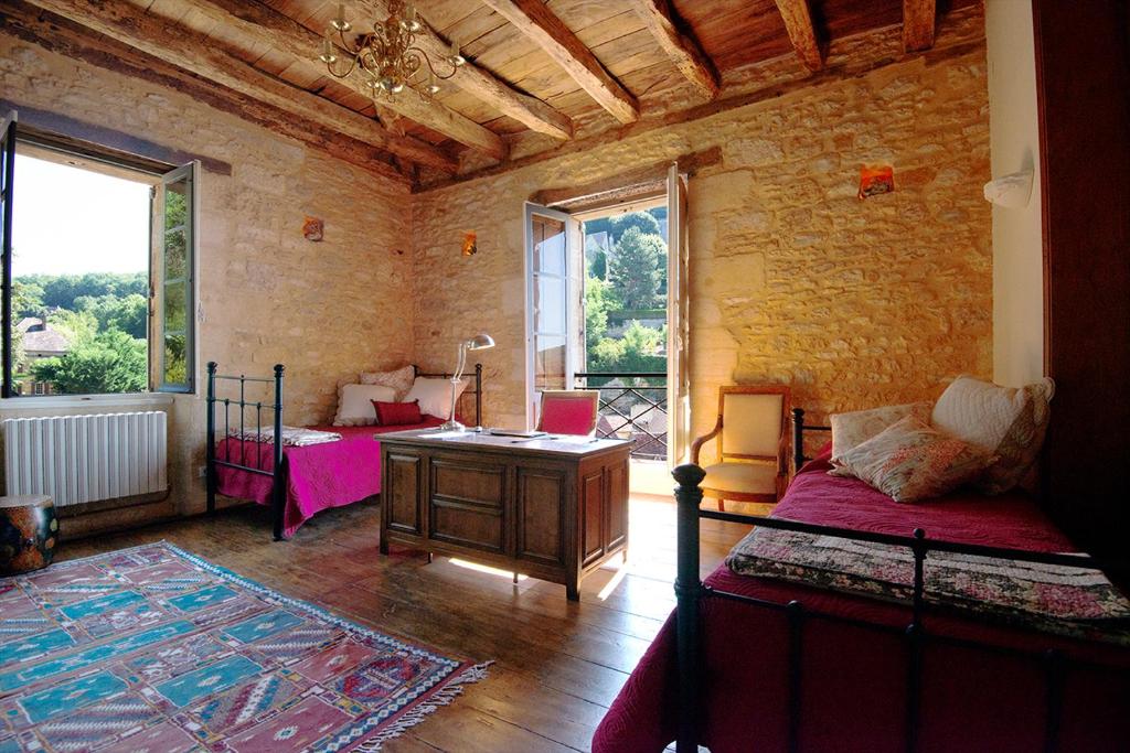 La Source, Beynac, Dordogne - Suite Familiale Avec Vue Sur Le Château
