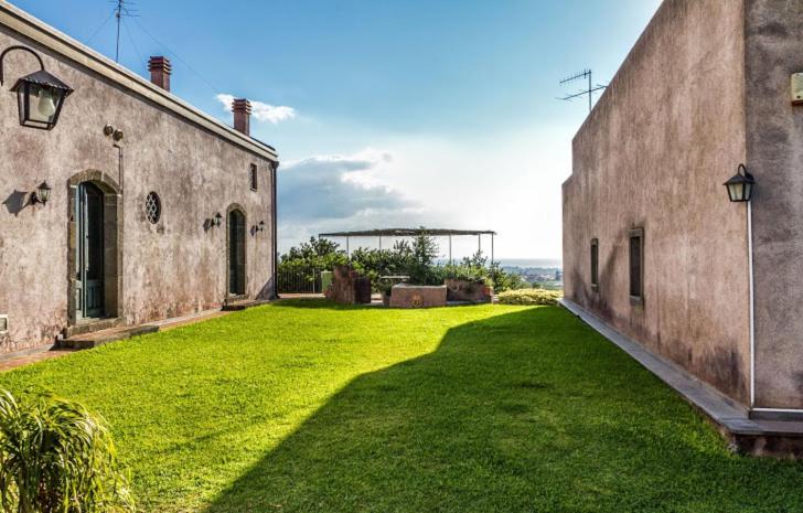 A garden outside Borgo degli Aranci