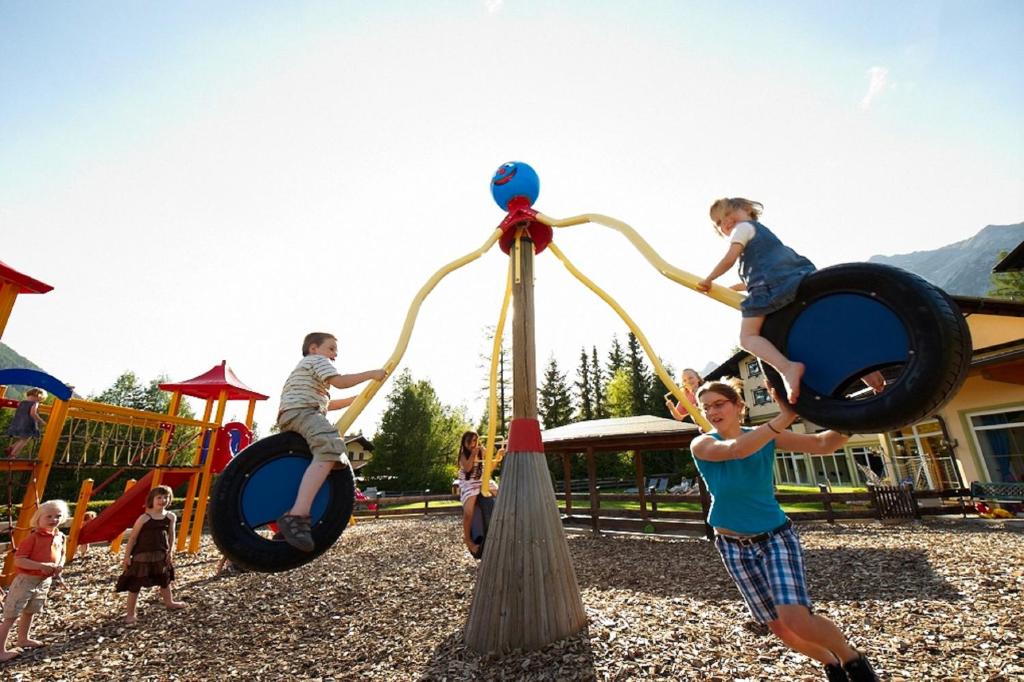 Hostia v ubytovaní Kinderhotel Lärchenhof