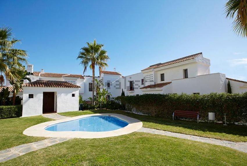 Luxury apartment set in Doña Julia Golf Course, Casares ...