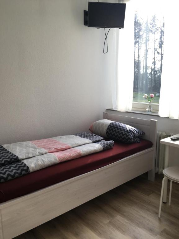 Pension Highway 3 - Bielefeld Paderborner Straße 290 - Triple Room With Shower