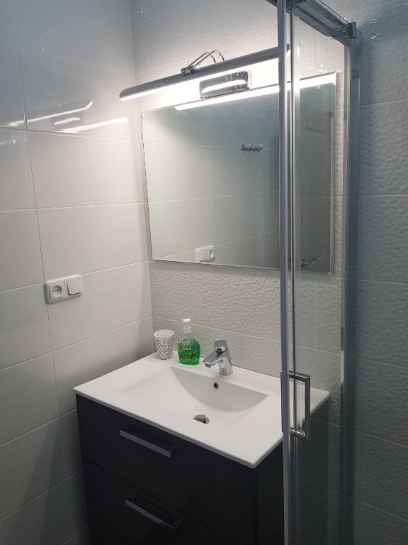 Koupelna v ubytování Cascade White Luxury Apartment