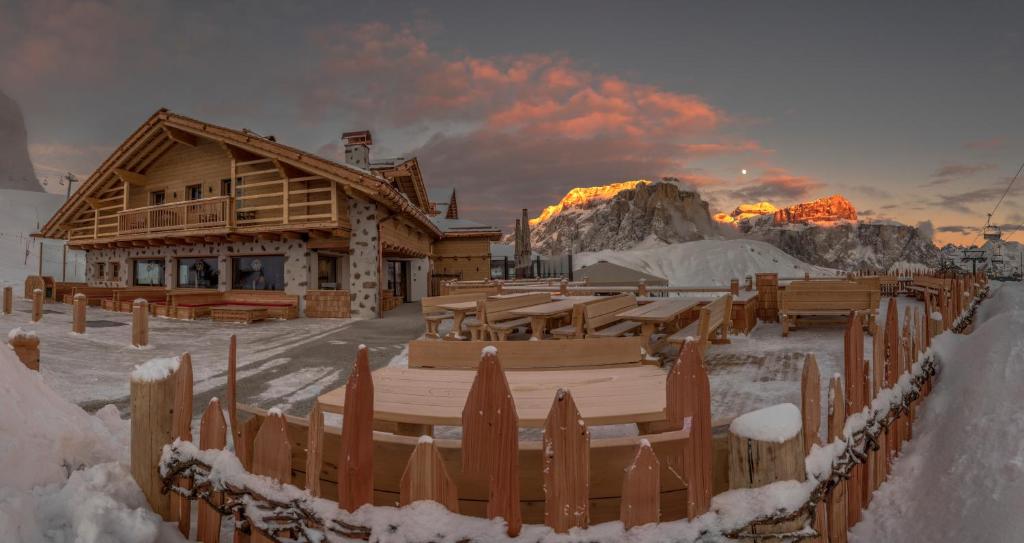 冬のRifugio Saleiの様子