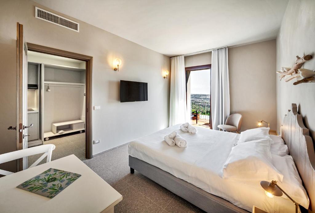 Relais Chiaramonte - Double Room With Mountain View