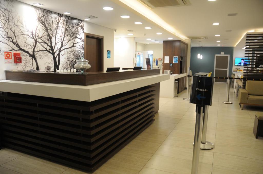  Lizz Hotel