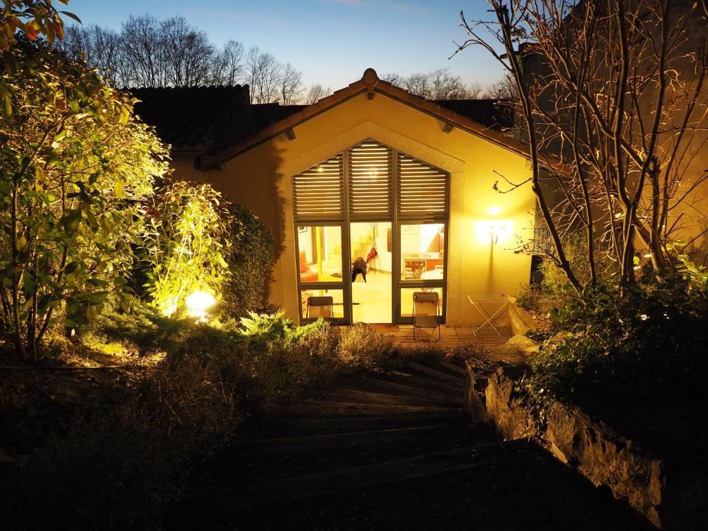 Sous les courtines - 2