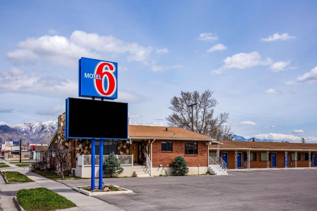 Certifikát, hodnocení, plakát nebo jiný dokument vystavený v ubytování Motel 6 Tremonton, Utah
