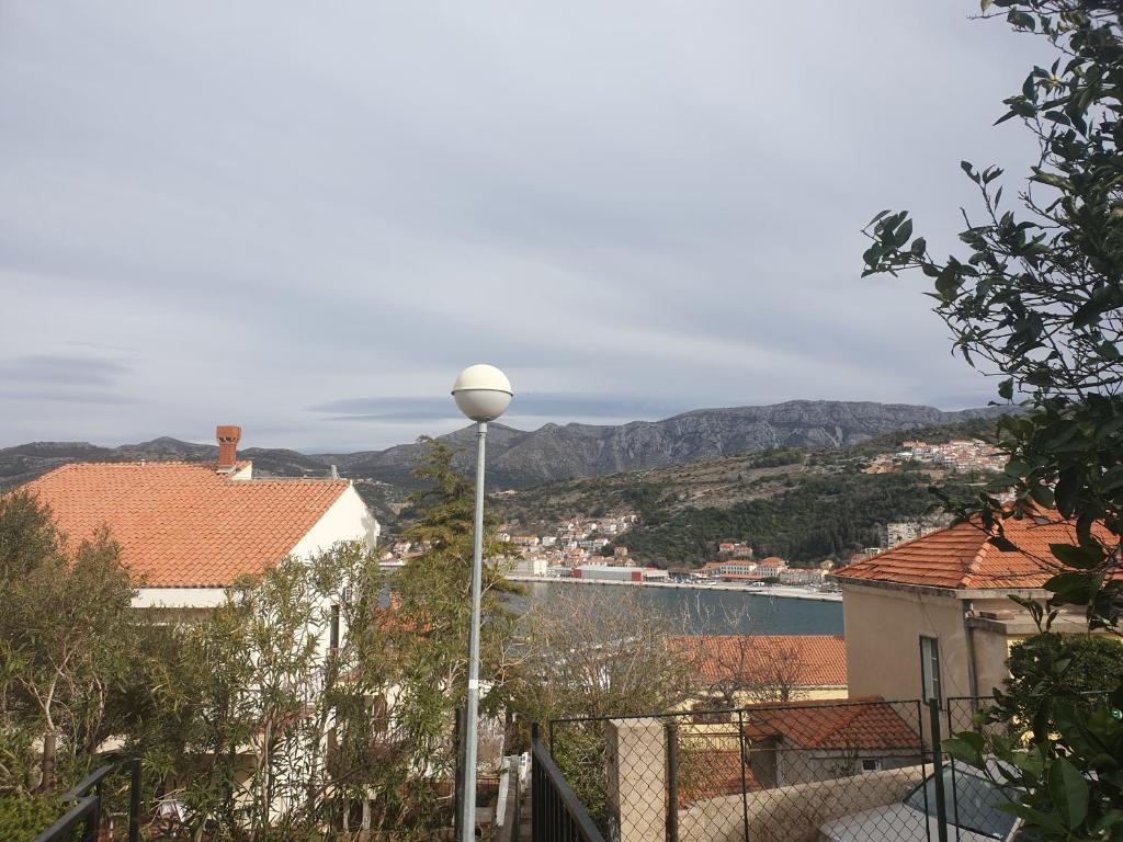 Výhľad na hory alebo výhľad na hory priamo z apartmánu