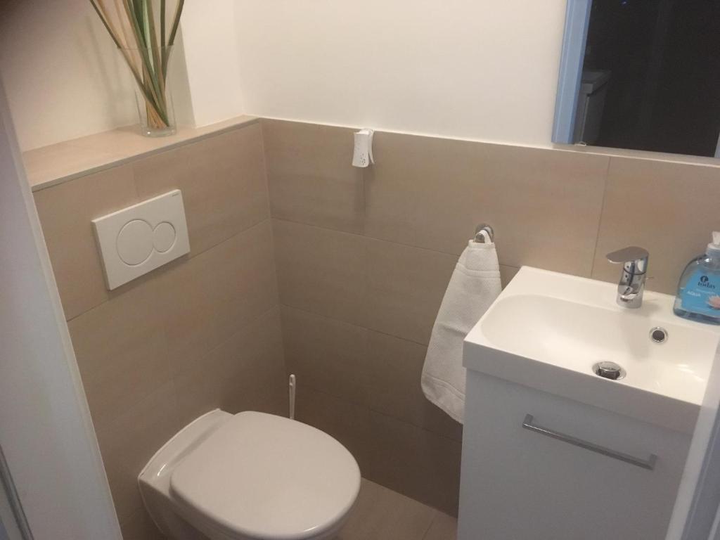 Zdjęcie z galerii obiektu Apartment Vienna Living w Wiedniu