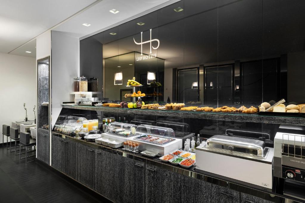 LHP Hotel Napoleon - Resim 25