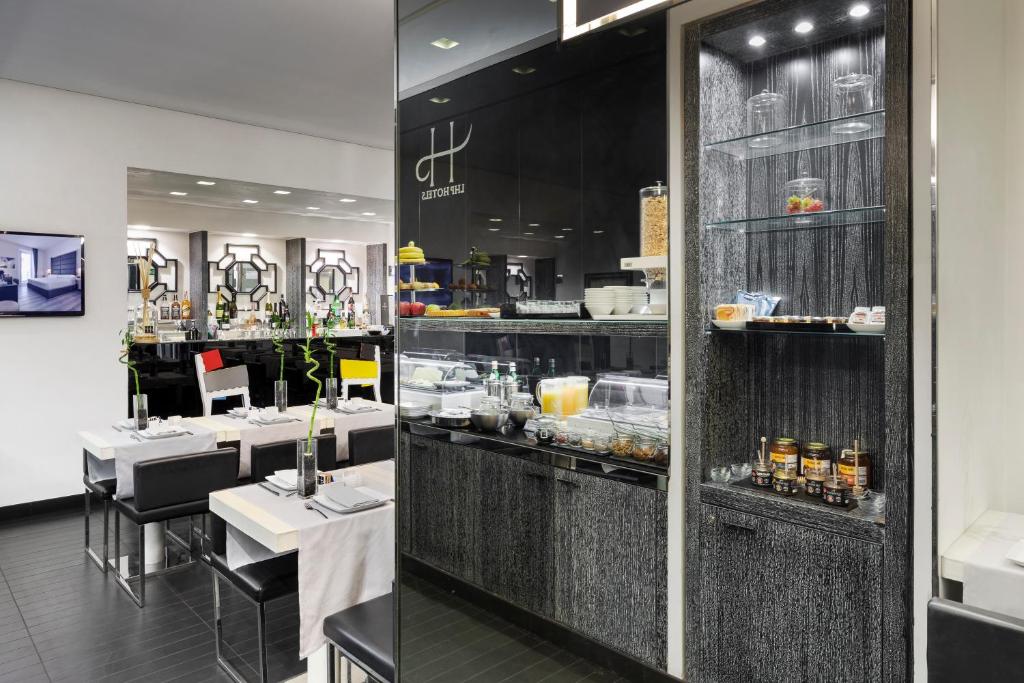 LHP Hotel Napoleon - Resim 26