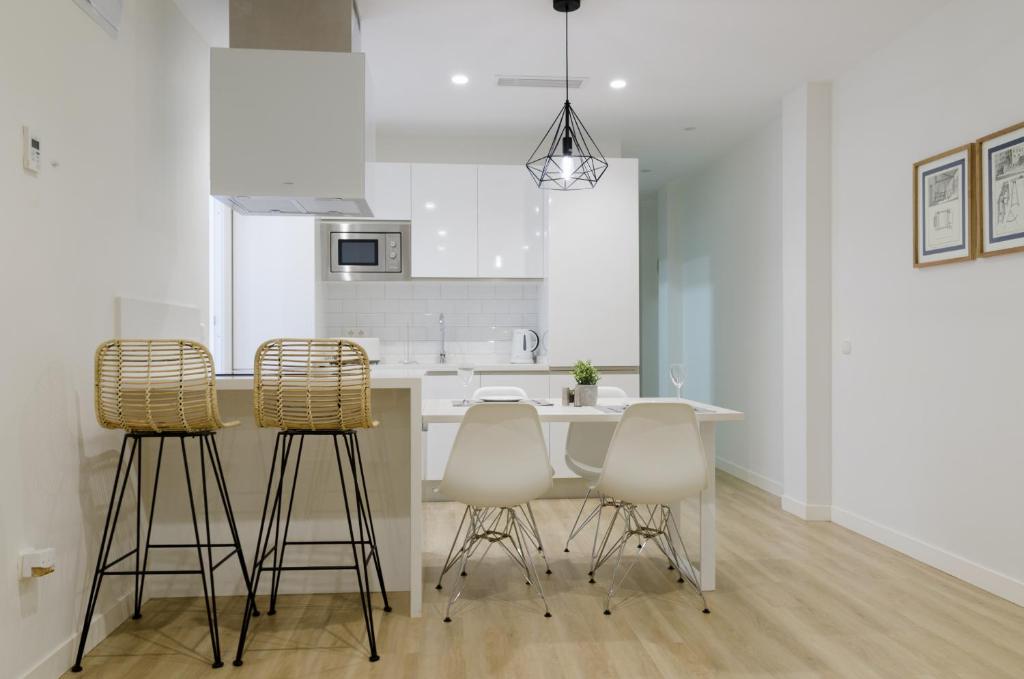 Kuchyňa alebo kuchynka v ubytovaní Lujosa vivienda en plena Judería