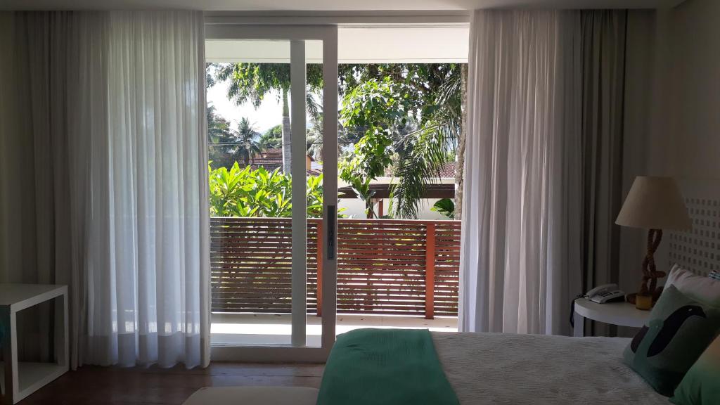  Tropical Contemporary Suites